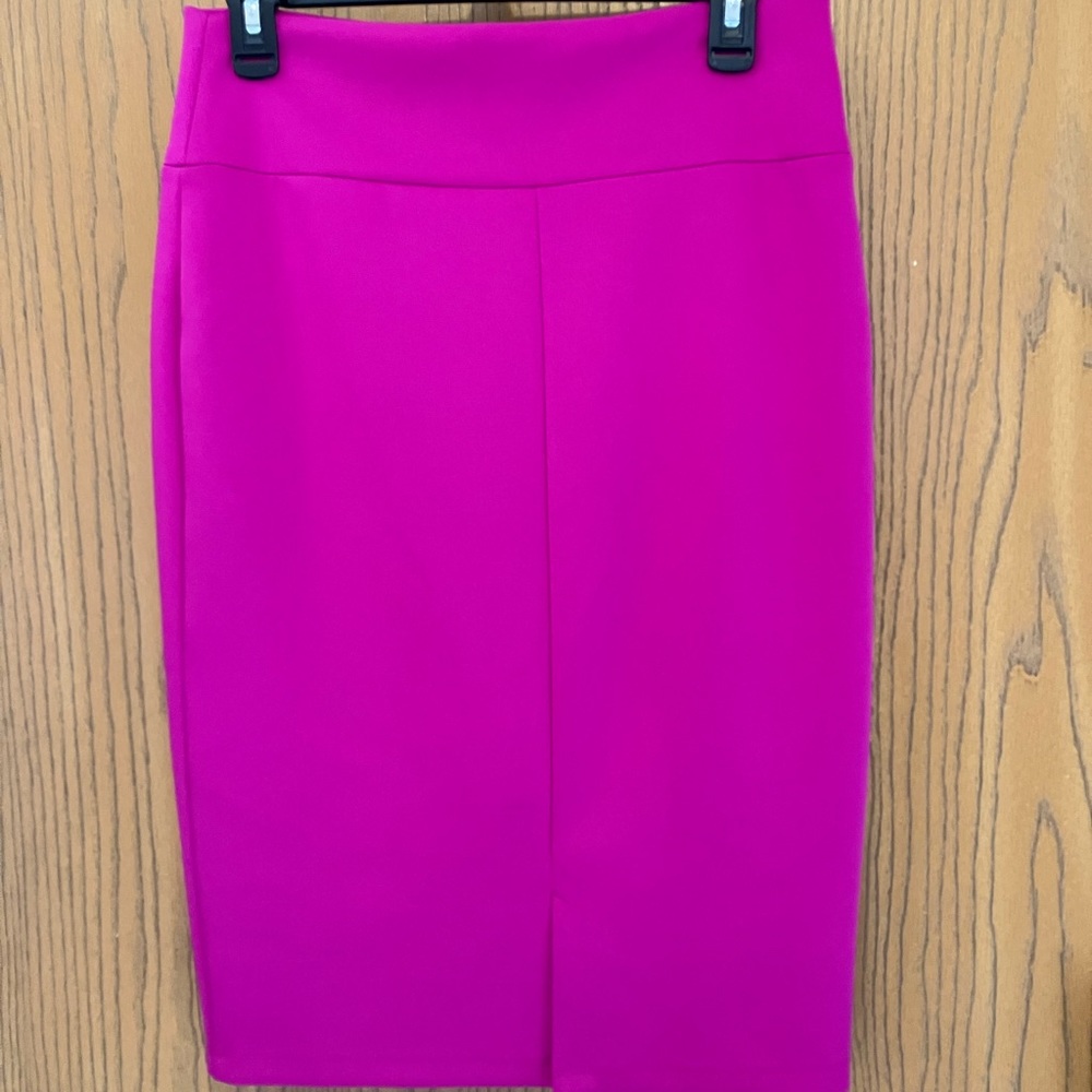 International concepts, pencil skirt.